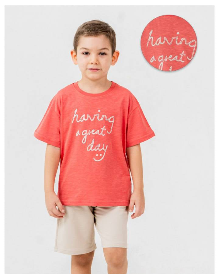Coral Graphic Tee & Beige Shorts Set ( 2-6 years)