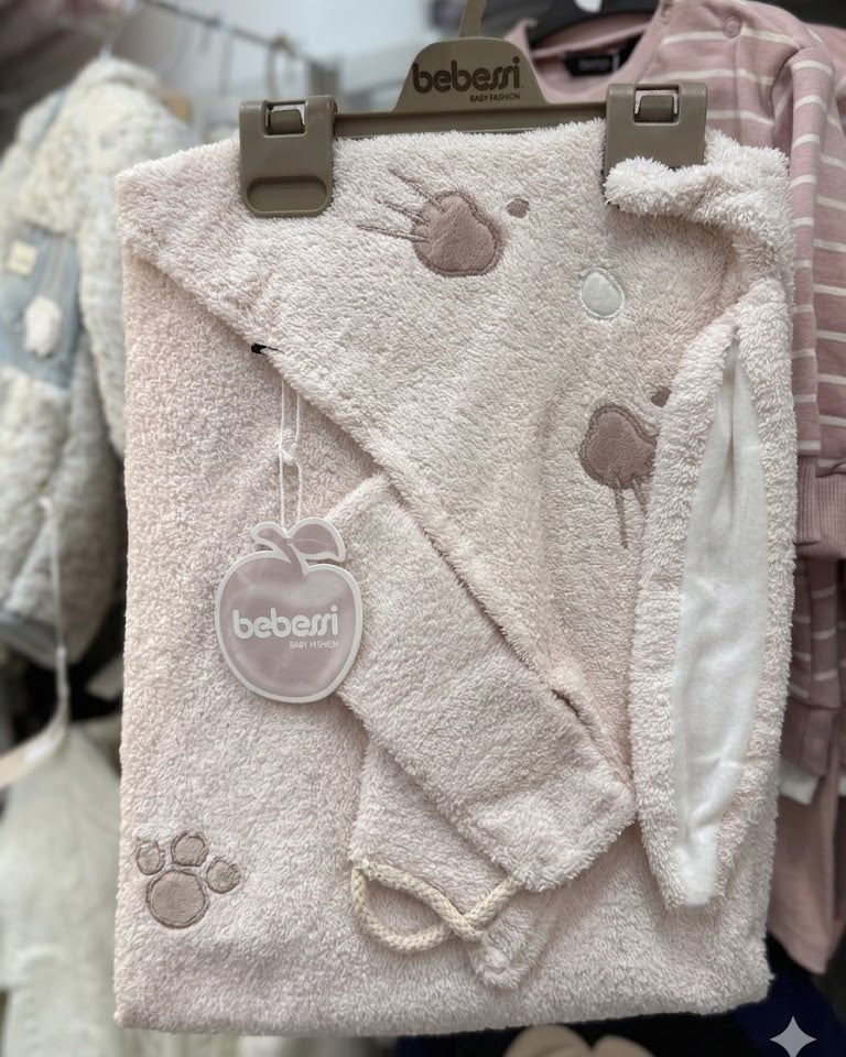 Cat Patterned Pink Towel Set With loofah