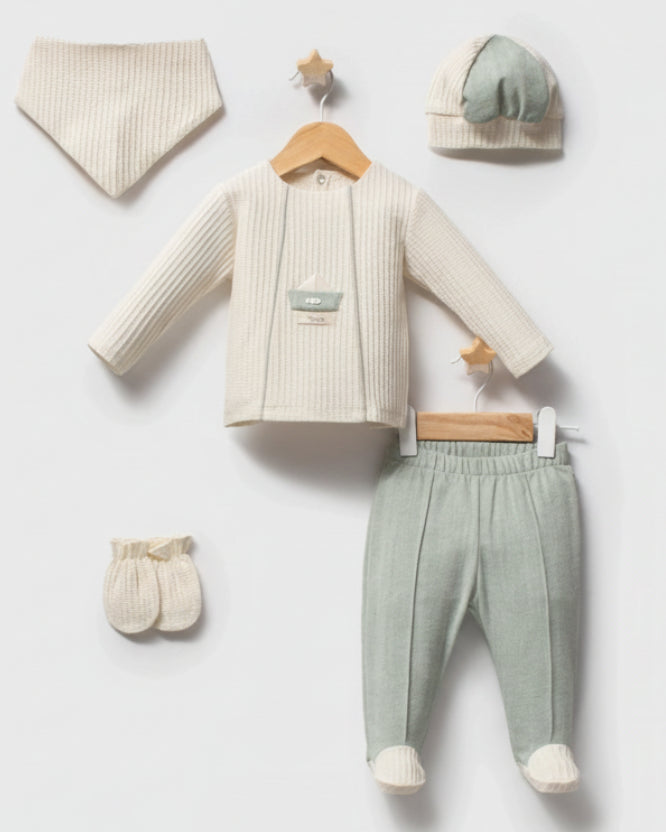 Baby Boy Green Cotton Newborn Set (0-1 months)